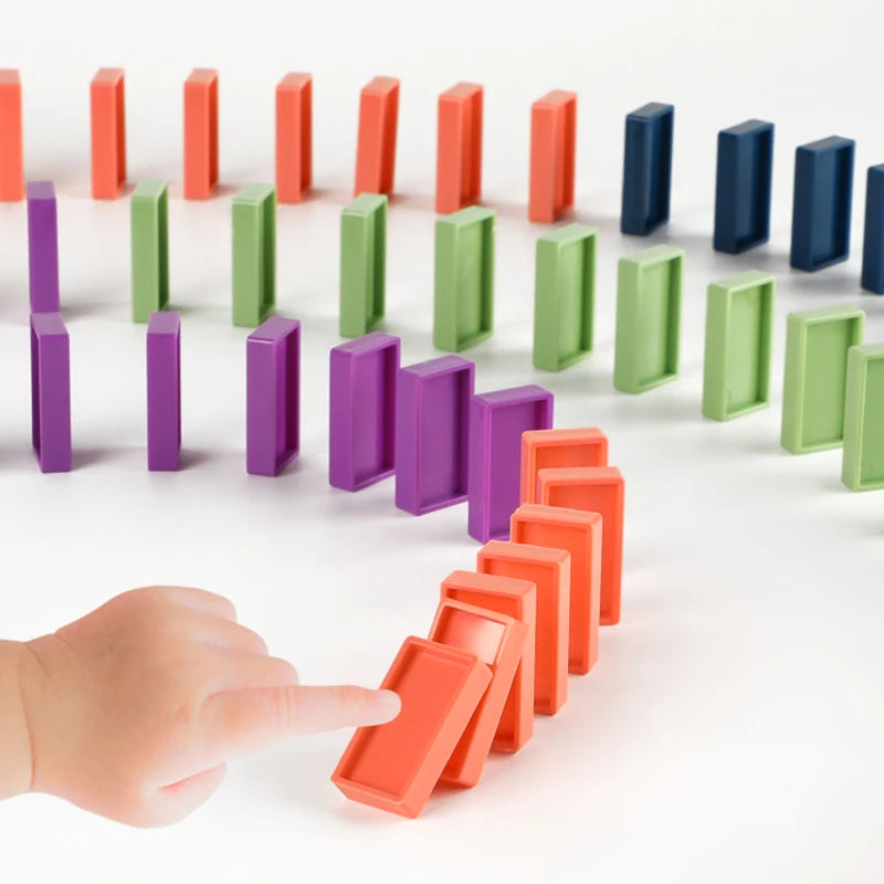 Automatiskt Domino tåg